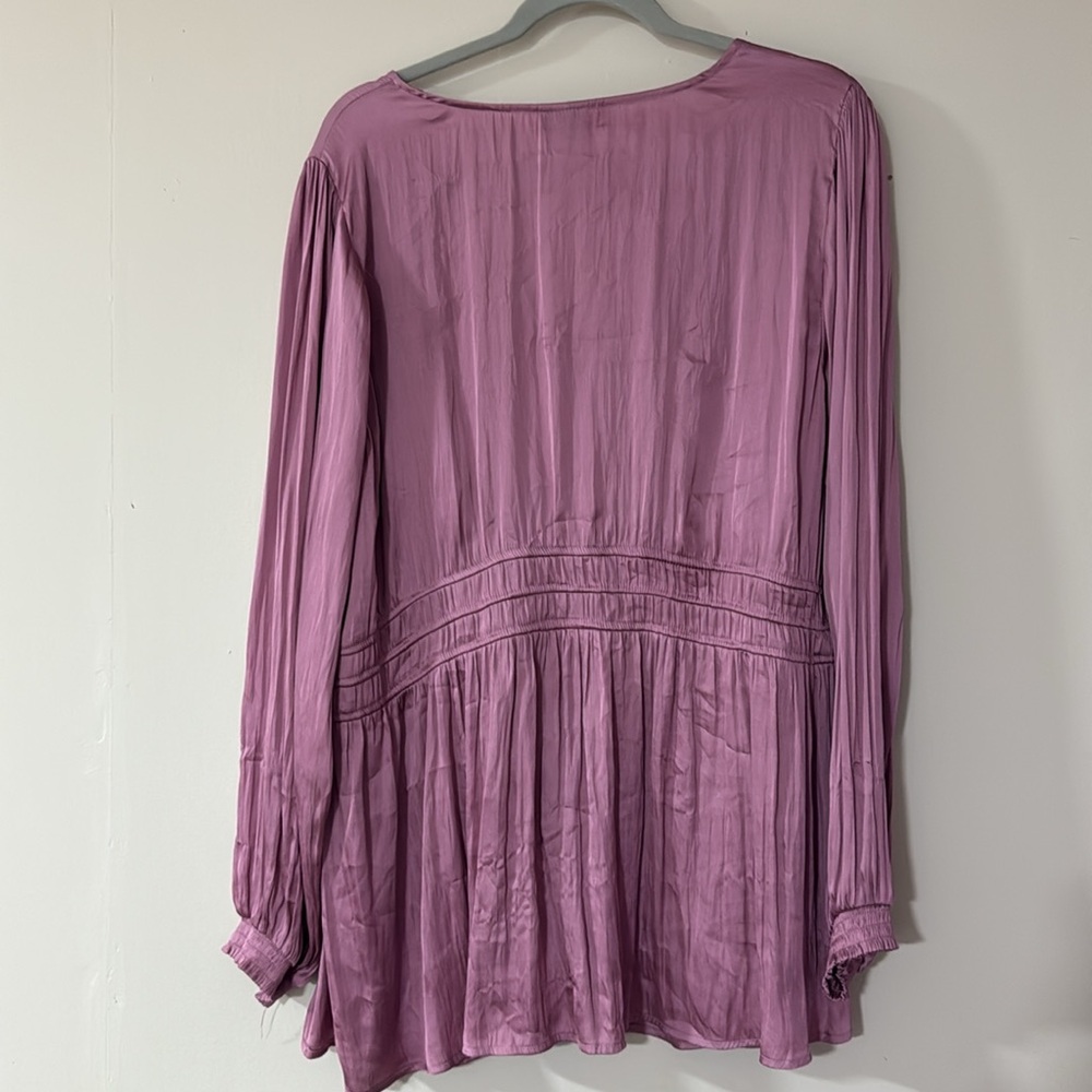 Torrid Blouse - Picture 4 of 4